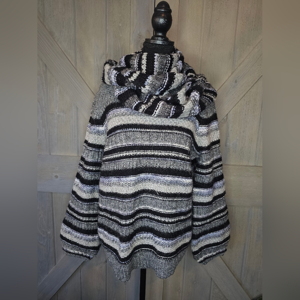 Women's LOFT Sweater and Scarf Set sz Large